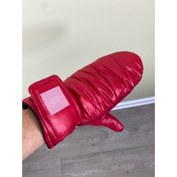 FP Free People Movement Red SHOW OFF Puffer Mittens New - Picture 3 of 4